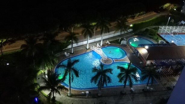 Outdoor pool - Apartamento con acceso a piscina (Bucaramanga)