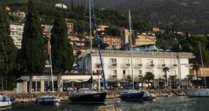 Hotel Excelsior Bay