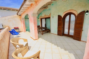 Apartment, 3 Bedrooms | Terrace/patio