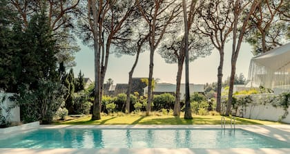Anfitrión Villas & Suites