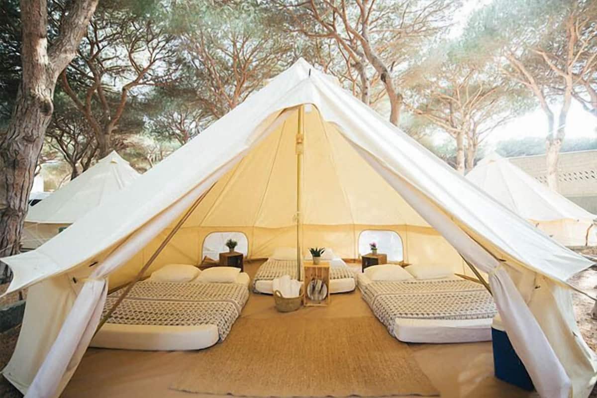 Tent, Shared Bathroom (Bell XL - 1 Futon/Every 2 Occupants)