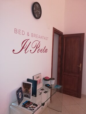 Borne des arrivées/des départs