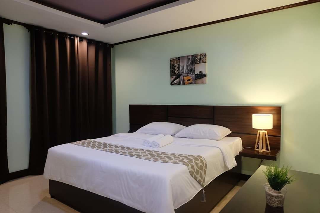 suites | free wifi, bed sheets