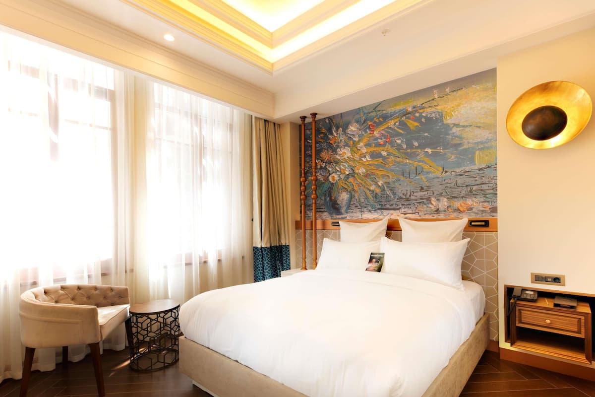 Doppia Superior, 1 letto matrimoniale | 1 camera, minibar, una cassaforte in camera, una scrivania