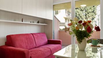 Studio | Living area