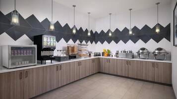 Desayuno a la carta entre semana (con cargo)