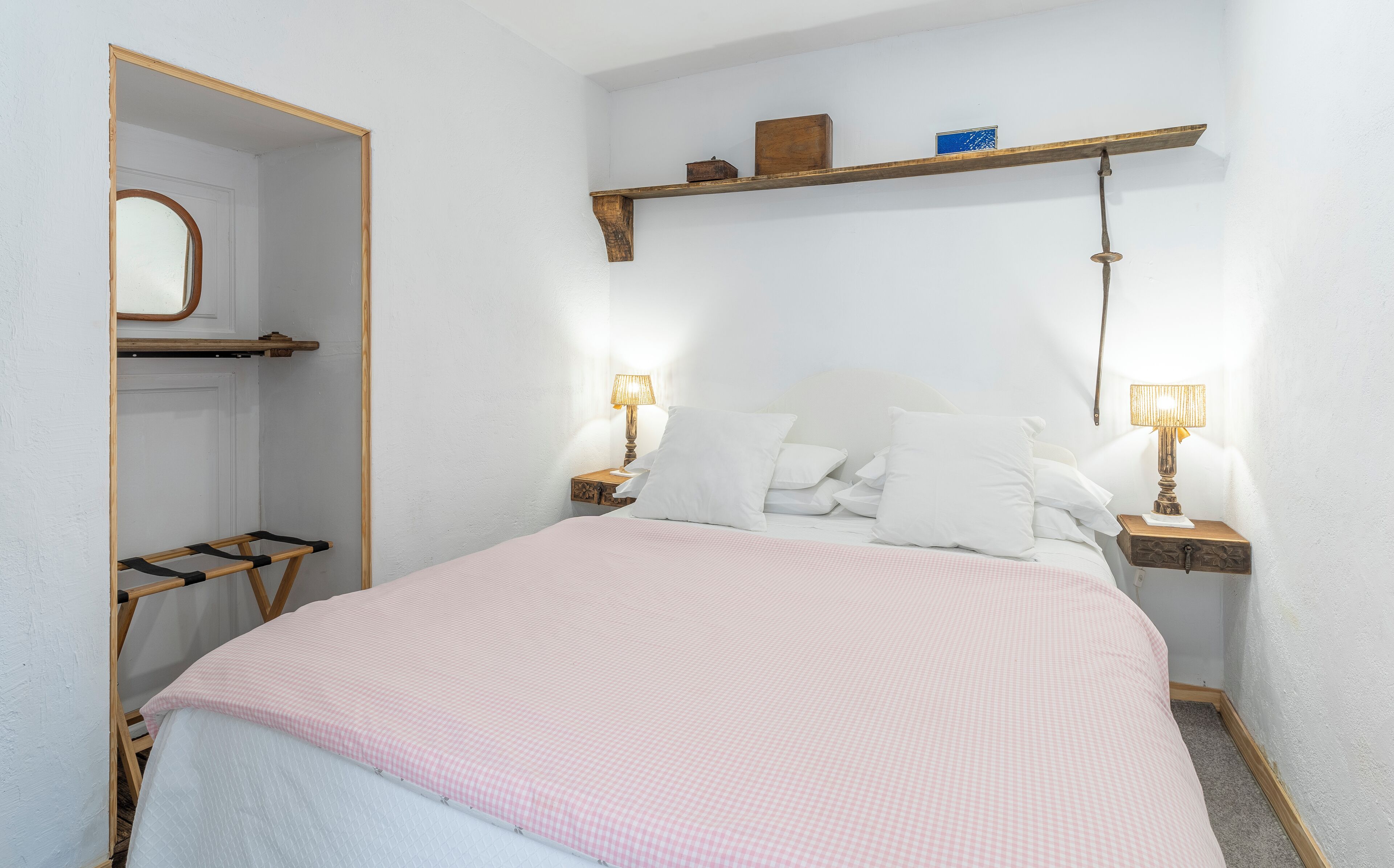 Premium Room | Minibar, individually decorated, blackout drapes, free WiFi