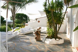 Terrace/patio - Le Rondini  (Mont-Ras)