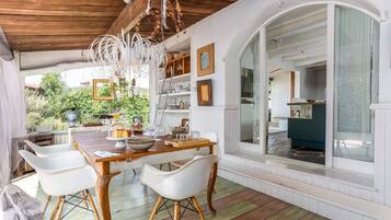 Minibar, individually decorated, blackout drapes, free WiFi