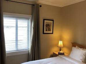 Single Room, Non Smoking | Select Comfort beds, individually decorated, individually furnished - Cozy Bedrooms Guest House (Vancouver)