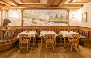 Dining - Family & Wellness Hotel Shandranj (Tesero)