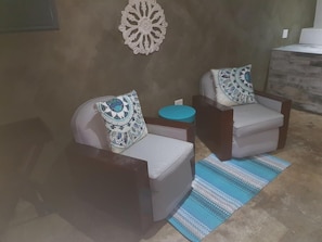 Lobby sitting area - Nunuburd Lodge (Durban)