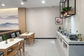 用餐
