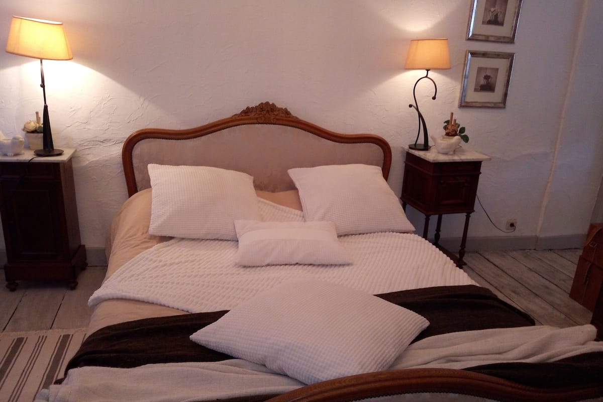 Appartement (Astrid 1) | Individueel gedecoreerd, individueel gemeubileerd, gratis wifi