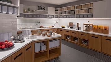 Desayuno de cocina local incluido todos los días