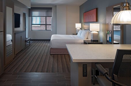 Hyatt House Indianapolis Downtown - Image 23