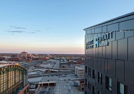 Hyatt House Indianapolis Downtown - Image 45