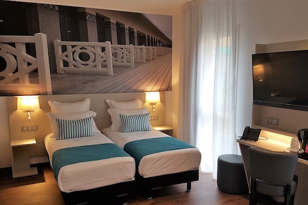 家庭房, 多张床, 无烟房 | 高档床上用品、加厚床垫、特色装修、特色家居