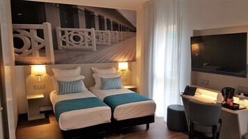 Chambre Familiale, plusieurs lits, non-fumeurs | Literie de qualité supérieure, surmatelas, décoration personnalisée