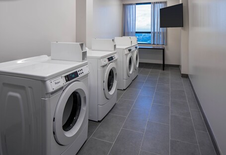 Hyatt Place Indianapolis Downtown - Image 39