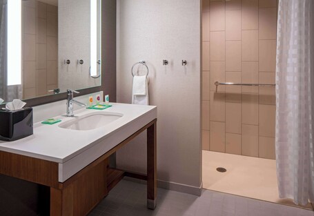 Hyatt Place Indianapolis Downtown - Image 28