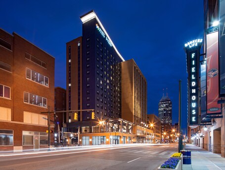Hyatt Place Indianapolis Downtown - Image 14