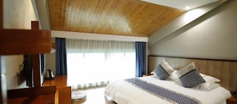 Junlin Four Seasons Hotel