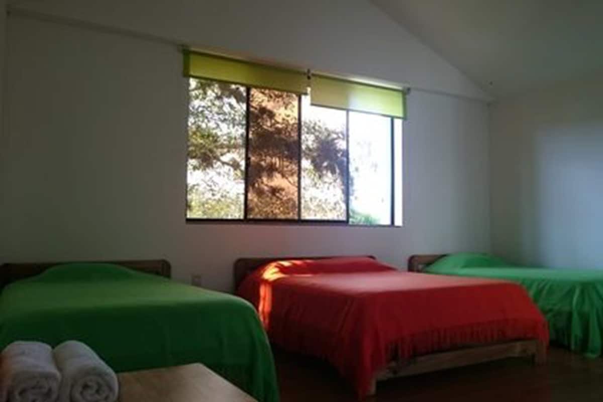 Cabaña familiar, varias camas, para no fumadores | 4 habitaciones y insonorización