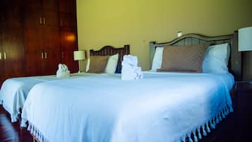 Kabin Keluarga, Beberapa Tempat Tidur, Bebas Asap Rokok, pemandangan gunung | Seprai linen
