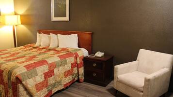 Skrivebord, wi-fi (inkludert) og sengetøy