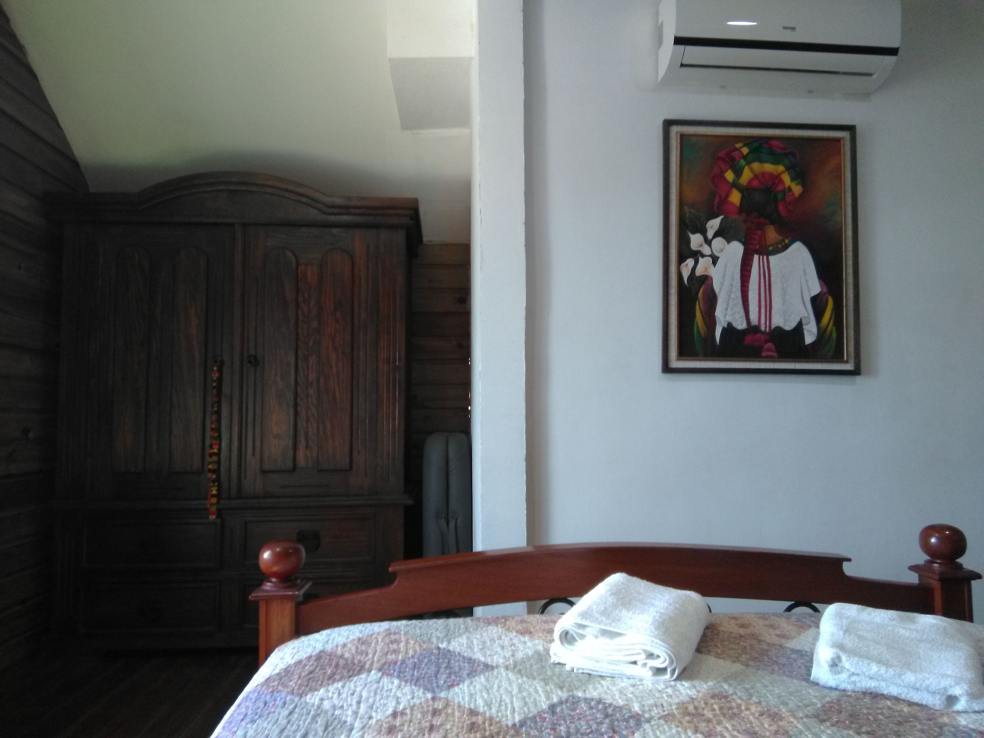 Deluxe-Doppelzimmer, 1 Queen-Bett, Nichtraucher | Verdunkelungsvorhänge, kostenloses WLAN, Bettwäsche