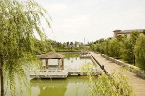 Property grounds - Xihai Ecological Garden Vacation Hotel Liu’an (Lu'an)