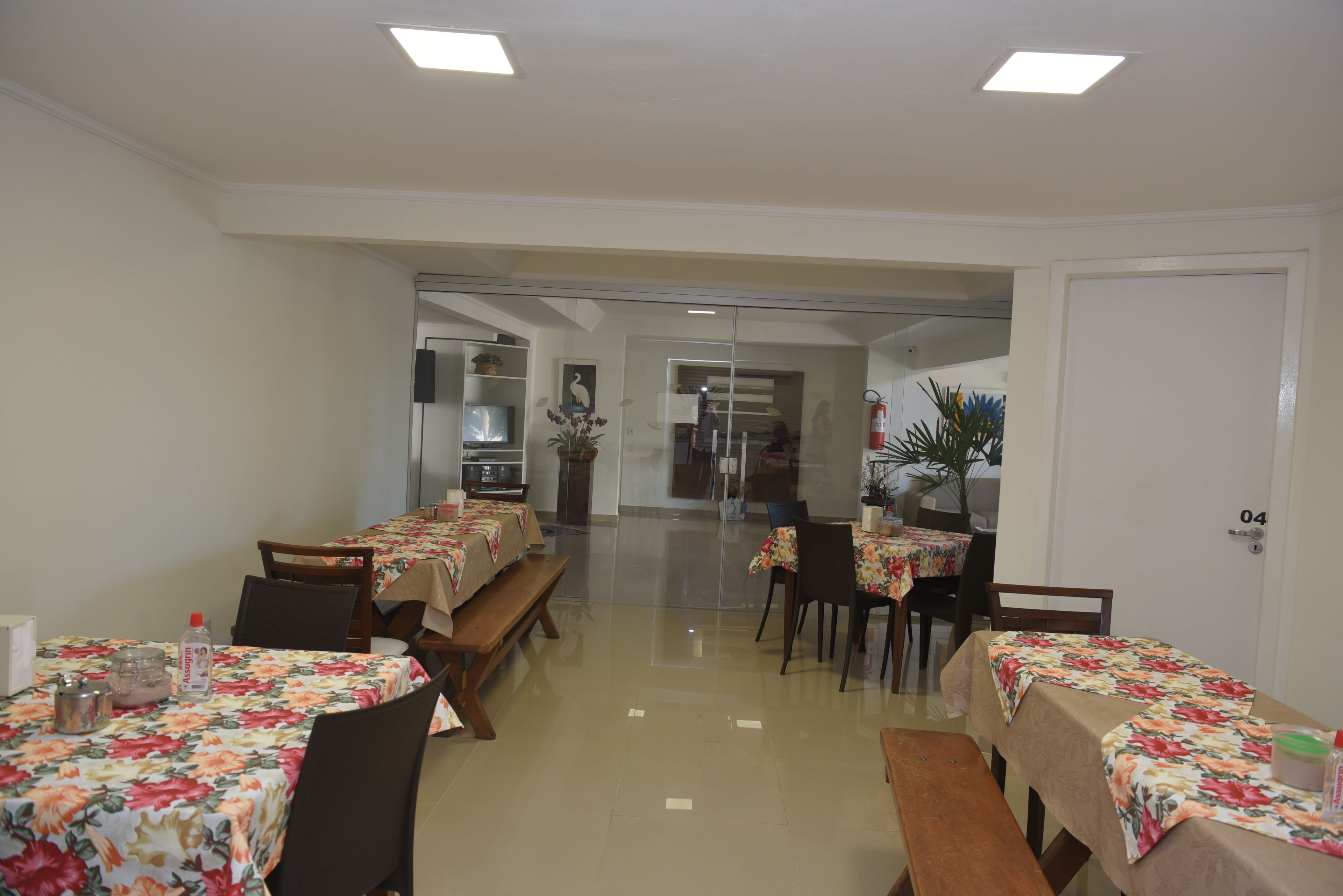 Bao gồm bữa sáng buffet hàng ngày 