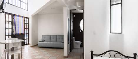 สมาร์ททีวี 40 นิ้ว พร้อมช่องดาวเทียม, ทีวี