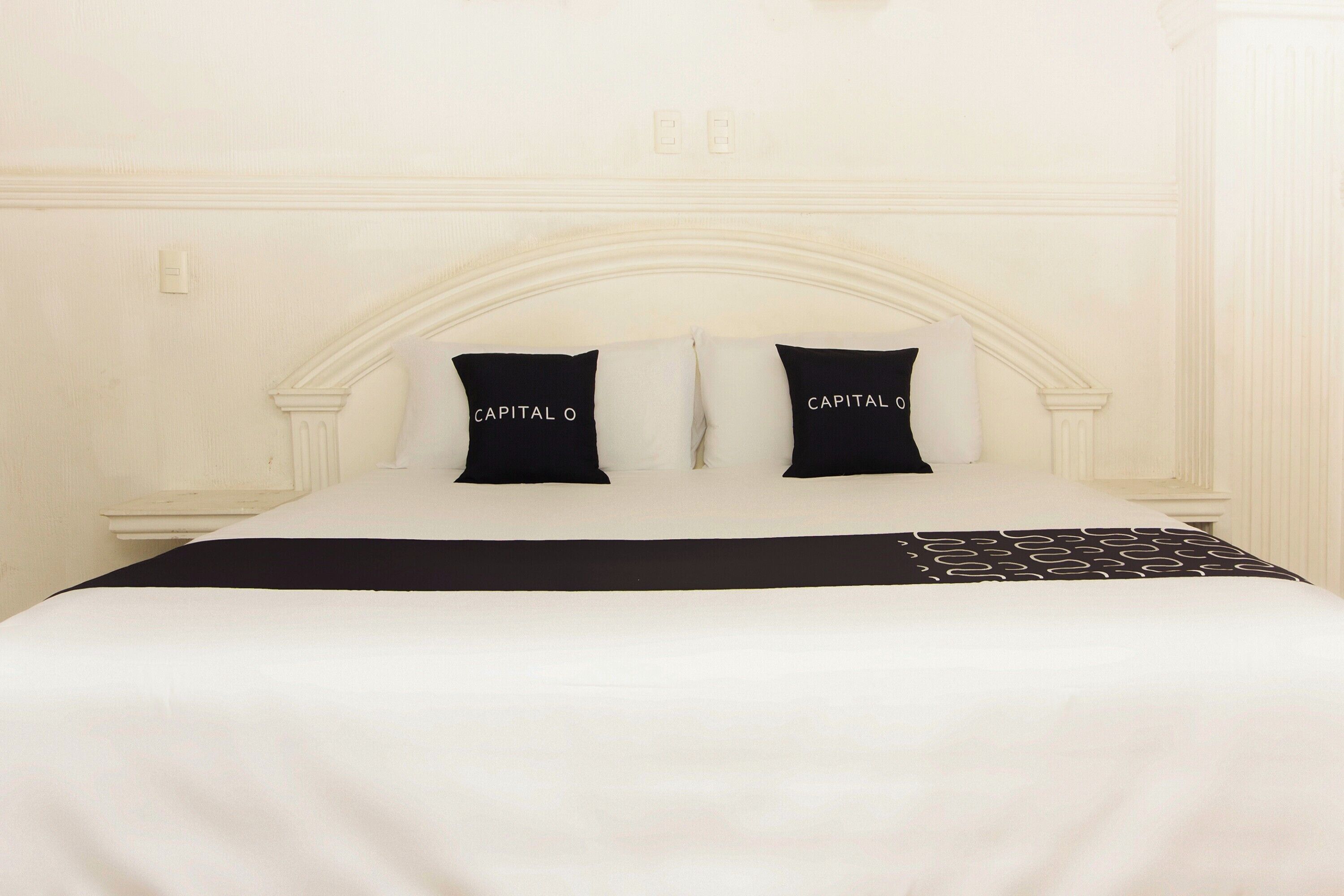 4 bedrooms, desk, iron/ironing board, free WiFi