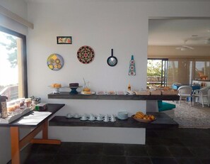 Gratis morgenmadsbuffet hver dag