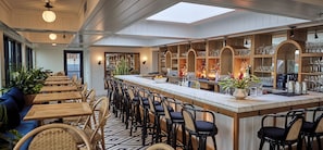 3 bars/lounges - The Drayton Hotel Savannah, Curio Collection by Hilton (Savannah)