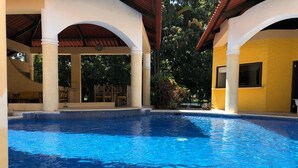 Outdoor pool - Ocean Home LK001 (Puerto San Jose)