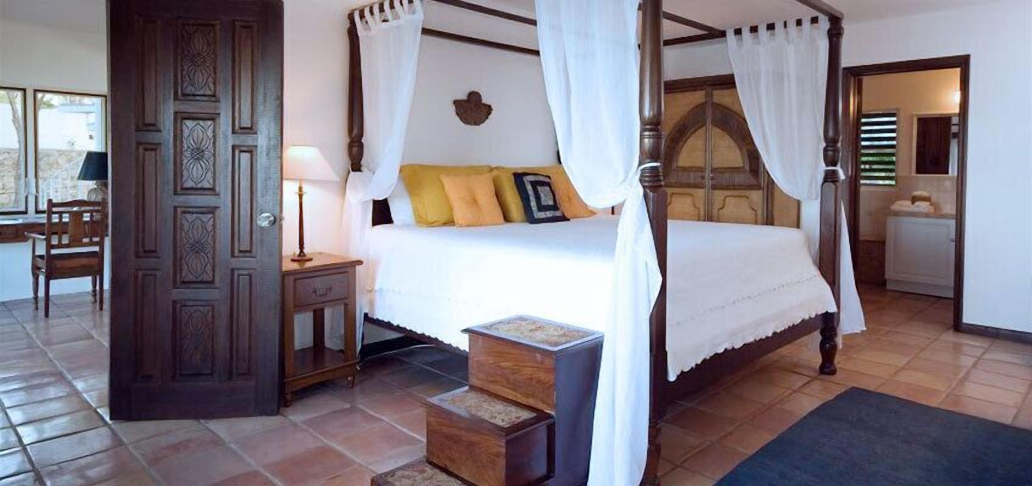 4 bedrooms, free WiFi