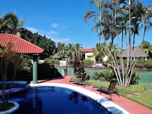 Outdoor pool - Ocean Home SM005 (Puerto San Jose)