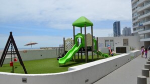 Children’s play area – outdoor - Depto. Bordemar Edificio Huantajaya (Iquique)