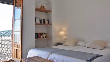 Superior Double Room, 2 Single Beds