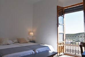 Superior Double Room, 2 Single Beds - Casa Almara (Espejo)