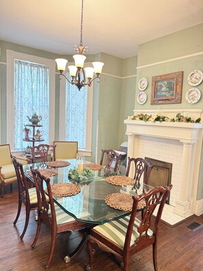 Komplett frokost er inkludert hver dag