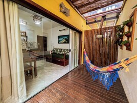 Fjölskylduíbúð | Yfirbyggð verönd