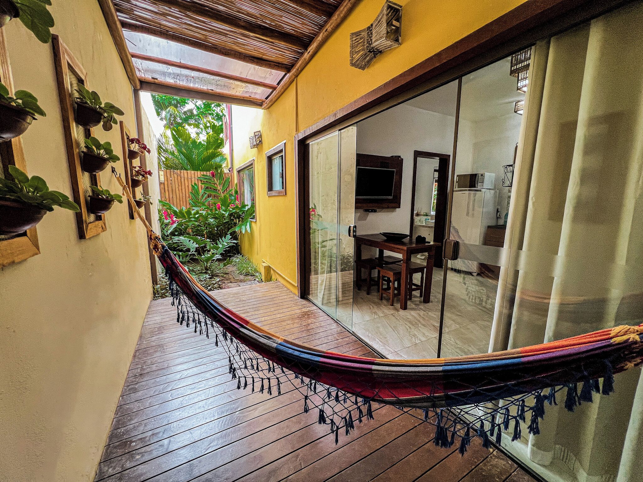 Family Apartment | Lanai