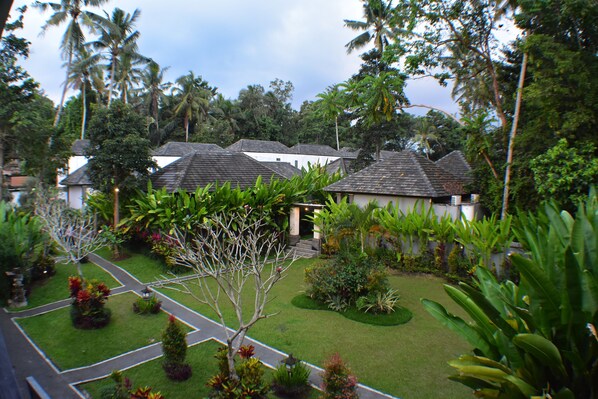 Bagian depan properti