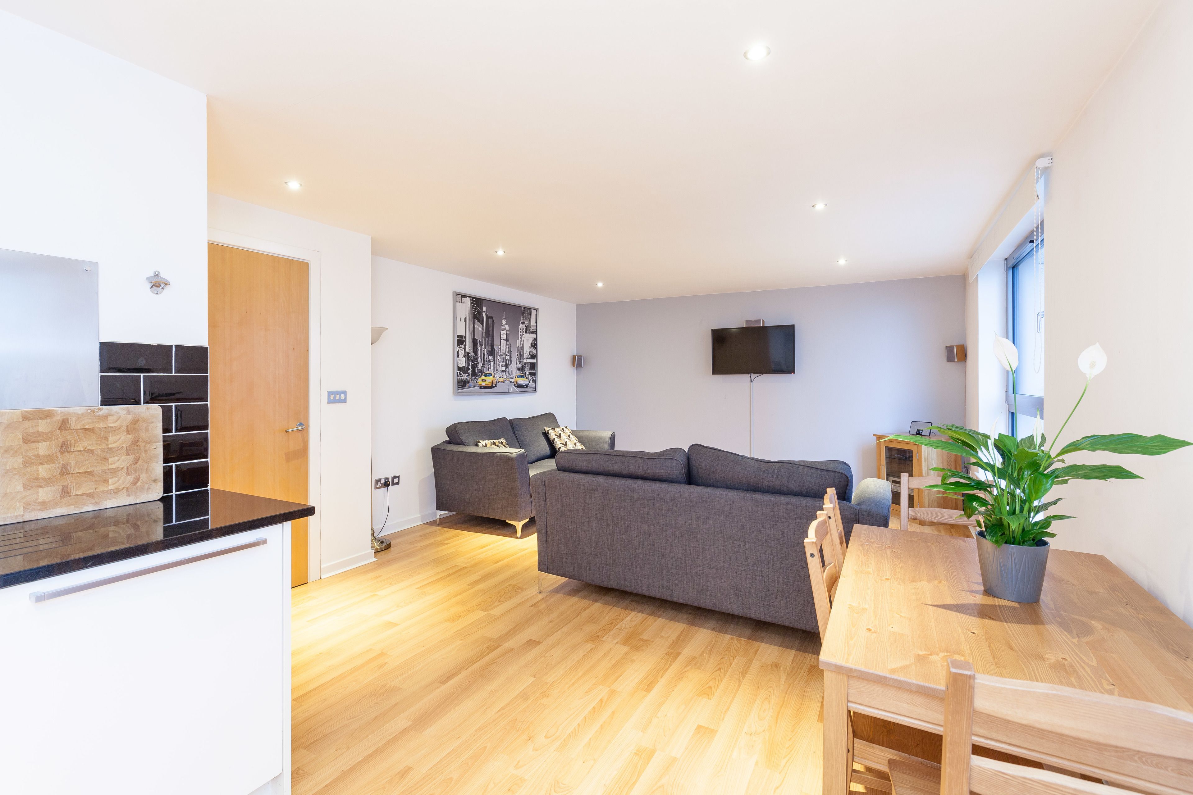 Luxury Apartment, Multiple Beds, Non Smoking, City View | Living area | 50-inch flat-screen TV with digital channels, Smart TV, Netflix