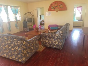 Lobby sitting area - Navutovuto Accommodation (Kadavu Island)