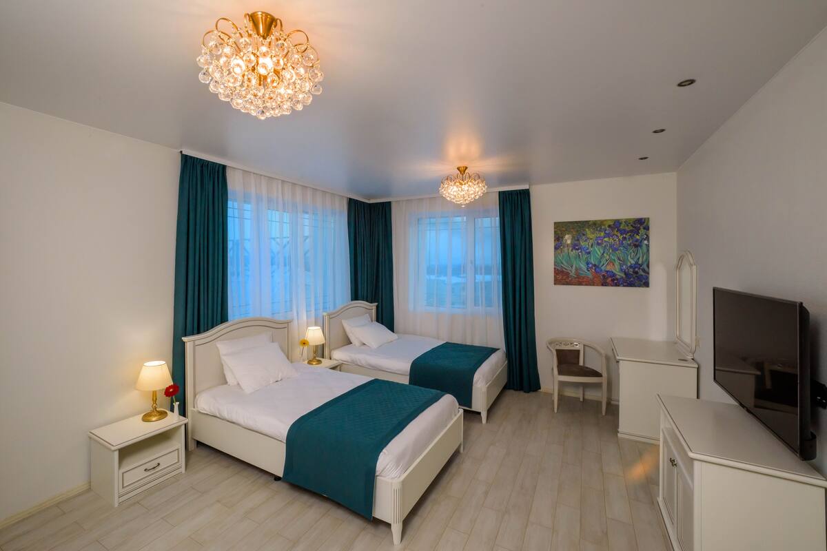 Apartemen Mewah | Seprai premium, brankas, meja kerja, dan Wi-Fi gratis